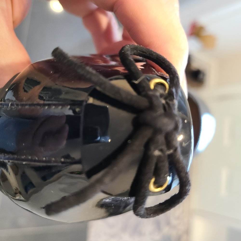 Cole Haan shiny black flats, 6-1/2, great shape - Picture 4 of 4